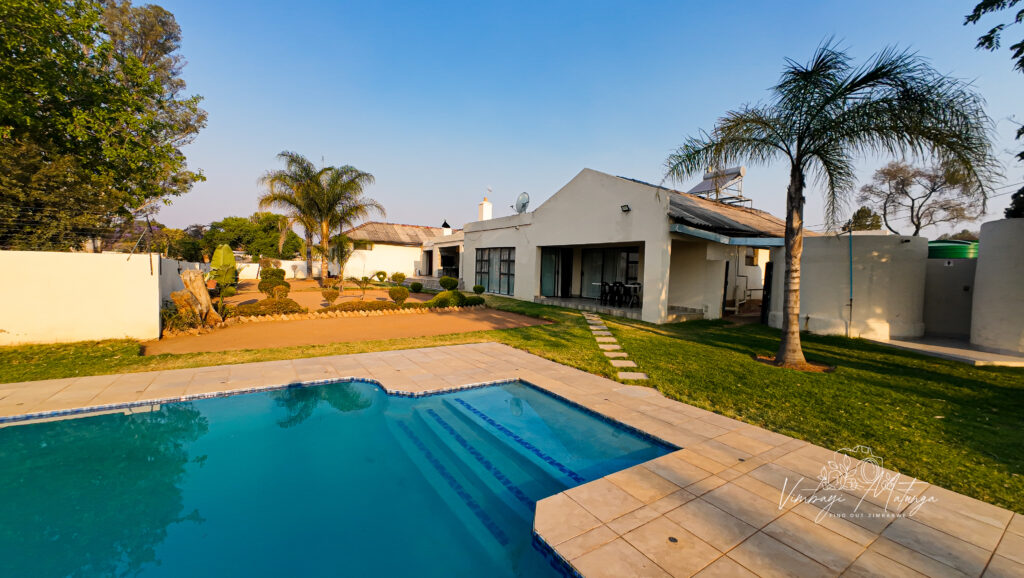 House Review 1 – 3 Bedroom BnB in Bulawayo with a Swimming Pool, perfect for Families, Groups & Business Travelers